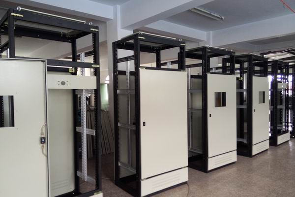 平南控制箱-控制箱的合理布置方法